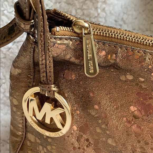 Michael Kors hand bag - Picture 2 of 10